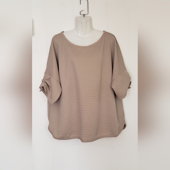 Max Studio Waffle Knit Top - Picture 2 of 8